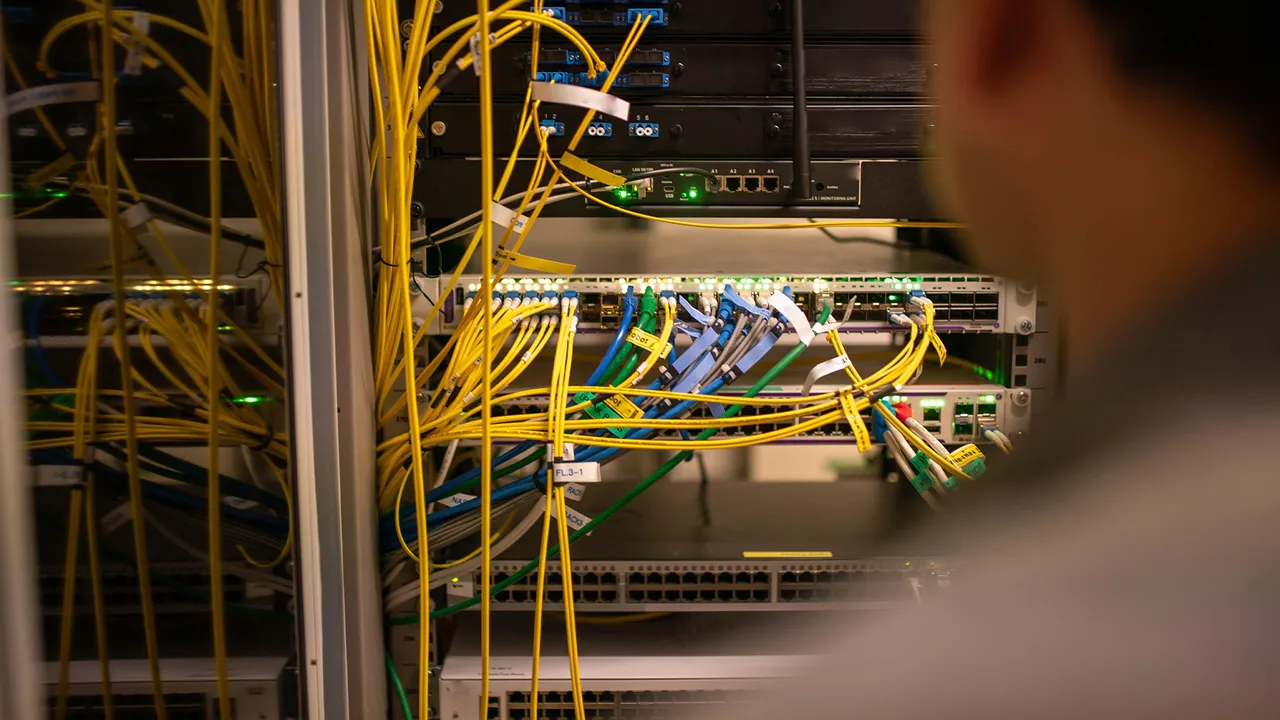 How Data Centres Ensure High Availability and Uptime