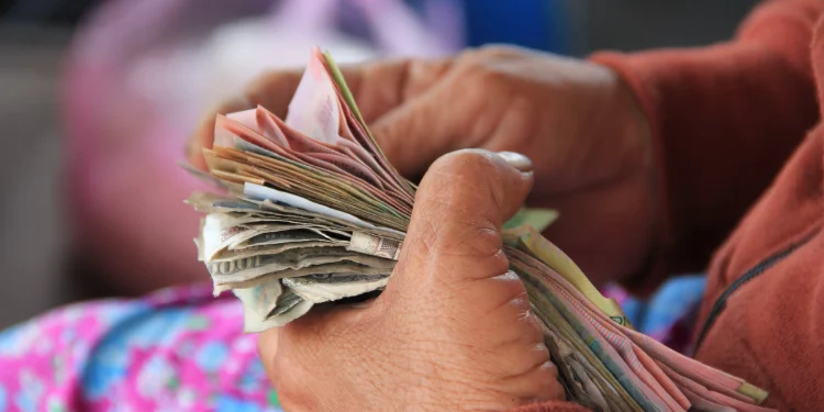 How to Send And Receive Money from Kenya Internationally: Cheapest & Fastest Options in 2026